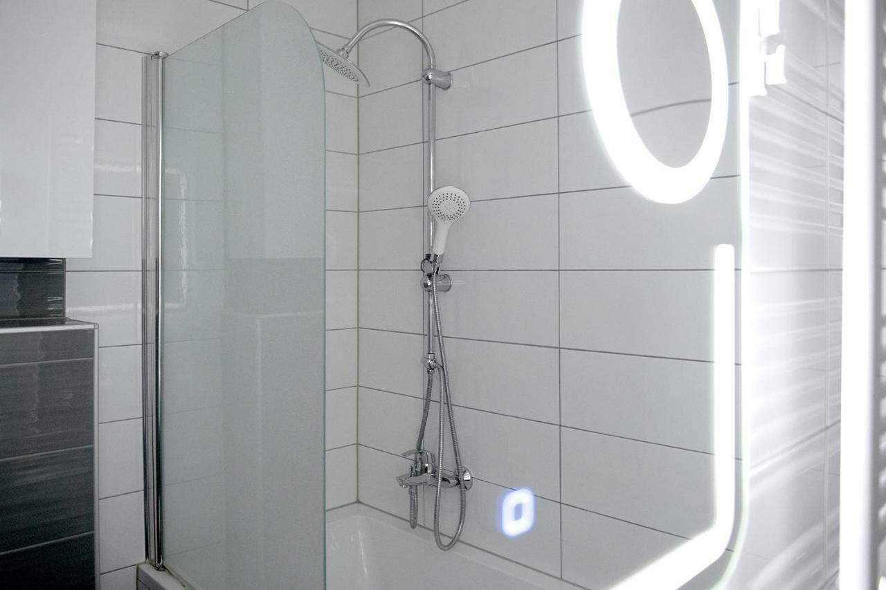 Flexible Selfcheckins 7 - Zagreb - Garage - Electric Vehicle Ccharger - Loggia - New - Luxury - Apartments Repinc 7 Eksteriør billede